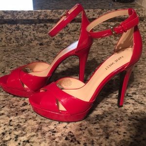 Nine West red platform heels size 8